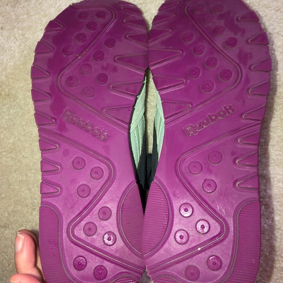 NWOB Reebok 3 tone sneakers - Picture 5 of 6